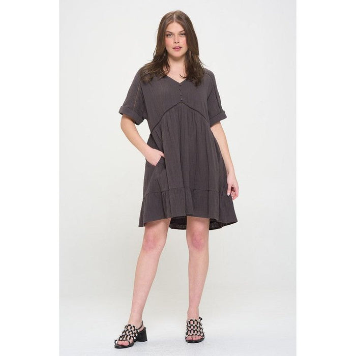 TEXTURED SHORT SLV BUTTON DOWN V-NECK SHORT DRESS