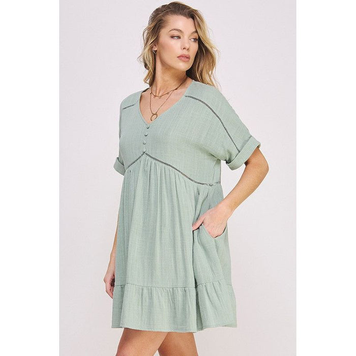 PLUS SIZE SHORT SLV BUTTON DOWN V-NECK SHORT DRESS