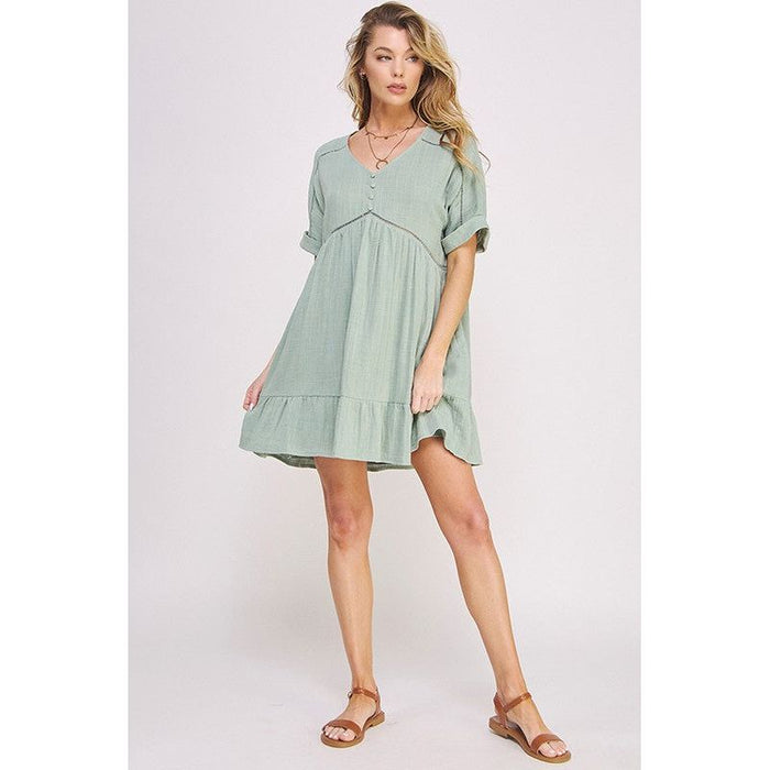 TEXTURED SHORT SLV BUTTON DOWN V-NECK SHORT DRESS